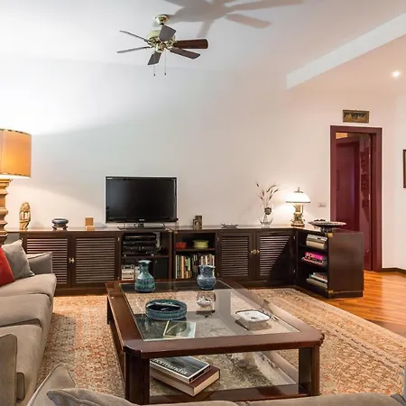 Wide And Comfy 2 Bedrooms Apartment! Apartment Mailand