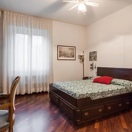 Apartment Wide And Comfy 2 Bedrooms Apartment! *