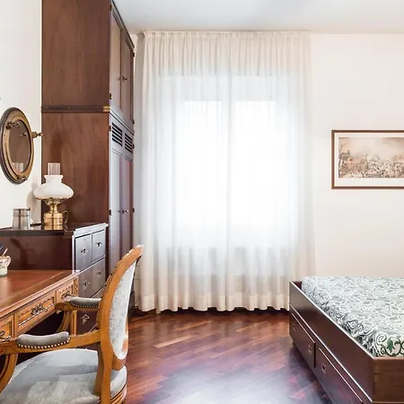 Wide And Comfy 2 Bedrooms Apartment! *